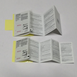 Detail Aplikasi Custom 4 Page Folding Multi-layer Label Vinyl Adhesive Booklet Multi-Layer Sticker Sheet For Cosmetic Bottle