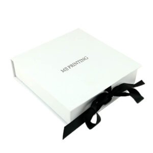 Luxury White Perfume Cosmetic Set Packaging Box Custom Luxury Perfume Box With Ribbon Logo Rigid Box For Skin Cream Product 브랜드 로고 표면 디테일